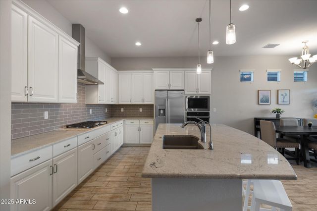 2527 S QUAINTANCE Street, Gilbert, AZ 85295