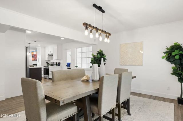 8619 E ROANOKE Avenue, Scottsdale, AZ 85257