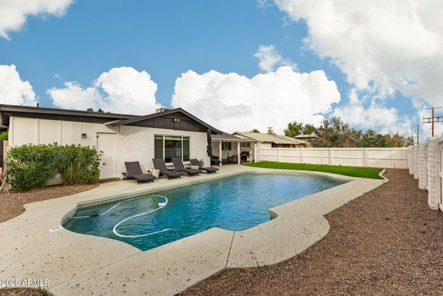 8619 E ROANOKE Avenue, Scottsdale, AZ 85257