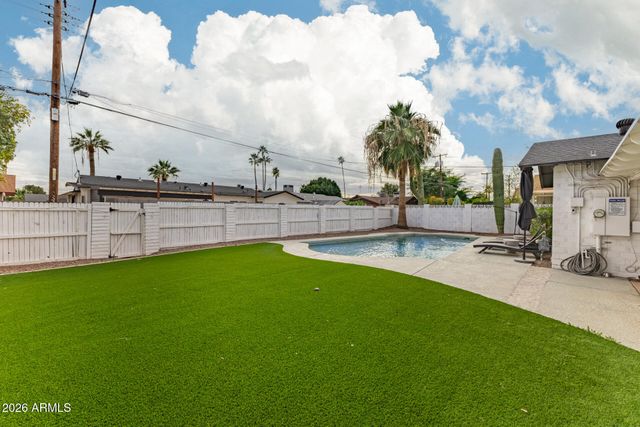 8619 E ROANOKE Avenue, Scottsdale, AZ 85257