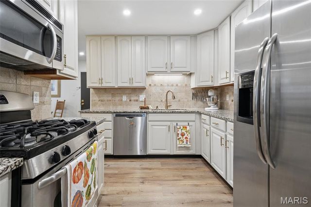 11504 Northbrook Way, St Louis, MO 63146