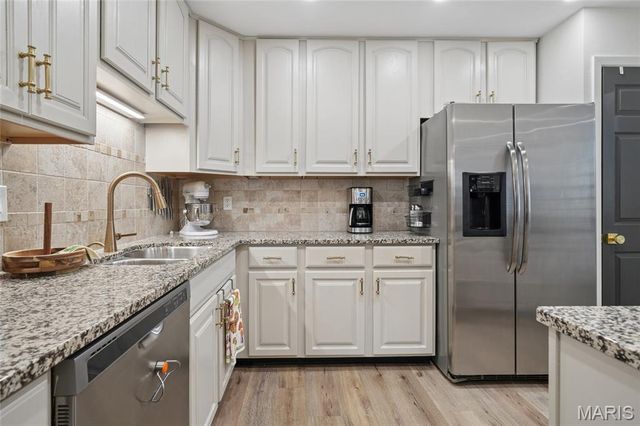11504 Northbrook Way, St Louis, MO 63146