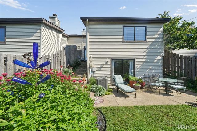11504 Northbrook Way, St Louis, MO 63146
