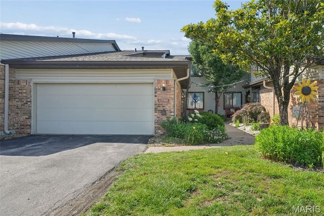 11504 Northbrook Way, St Louis, MO 63146