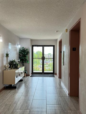 9355 SW 8th Street 417, Boca Raton, FL 33428
