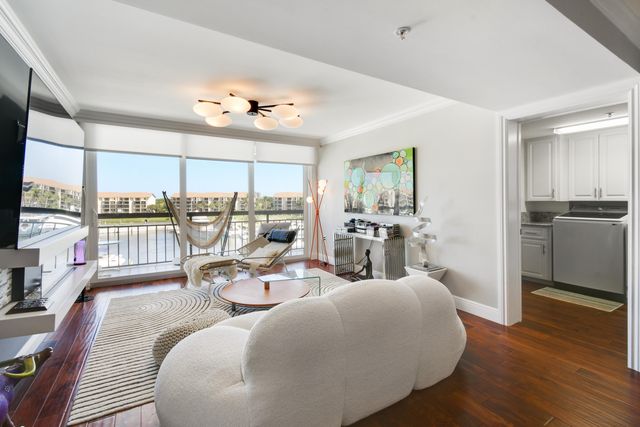 2401 Marina Isle Way 503, Jupiter, FL 33477