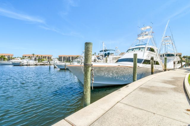 2401 Marina Isle Way 503, Jupiter, FL 33477