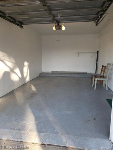 11803 Meadow Lane Drive 71, Warren, MI 48093