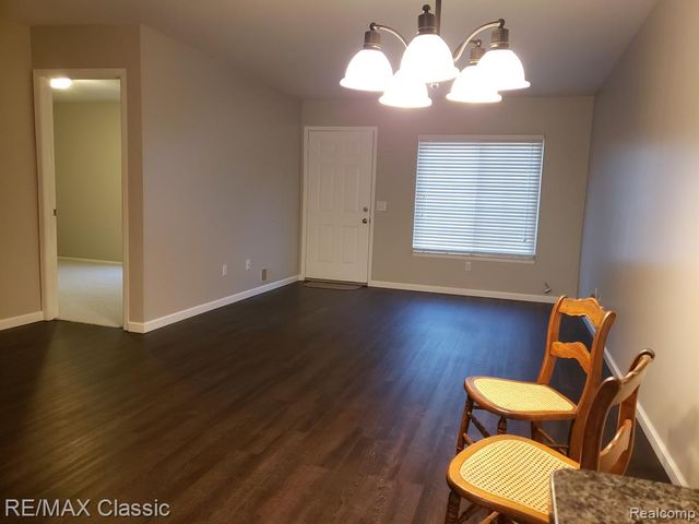 11803 Meadow Lane Drive 71, Warren, MI 48093