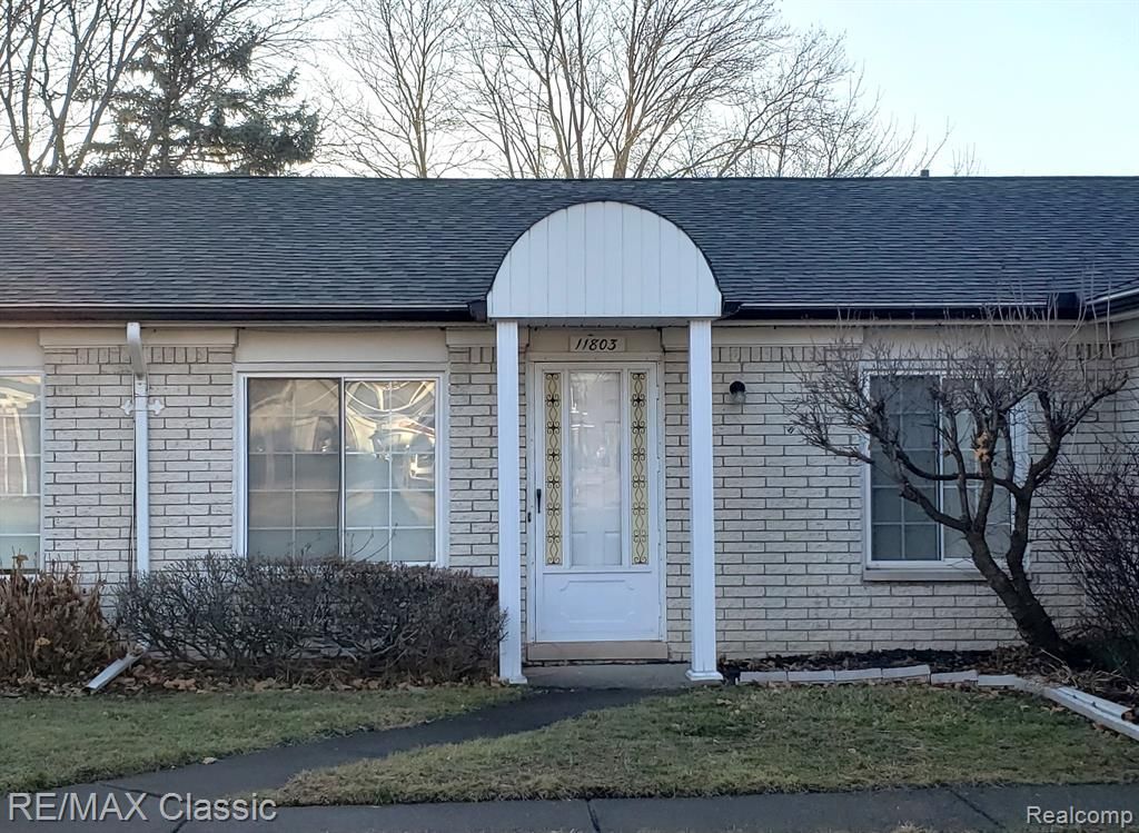 11803 Meadow Lane Drive 71, Warren, MI 48093