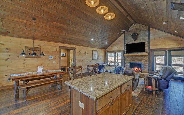 113 Hideaway Trail, Copperhill, TN 37317