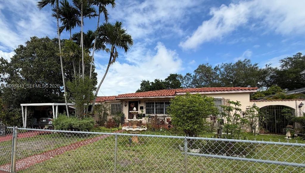 1135 NW 32nd Ct, Miami, FL 33125