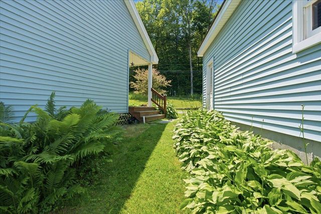 1253 Old West Road, Arlington, VT 05250