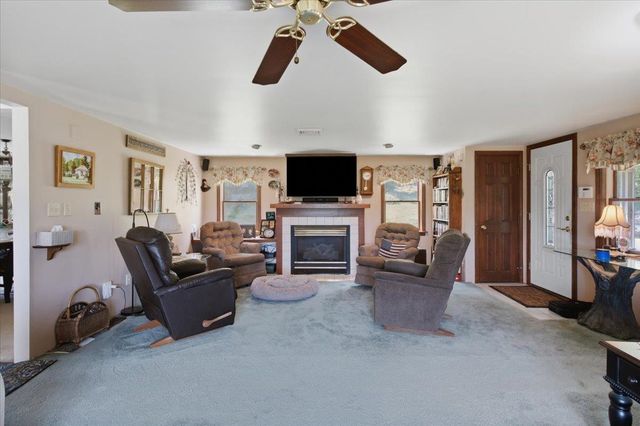 1253 Old West Road, Arlington, VT 05250