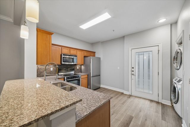 3501 Chenevert Street 7, Houston, TX 77004