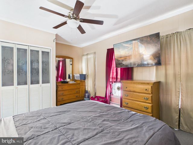 1357 W PHILADELPHIA ST, York, PA 17404