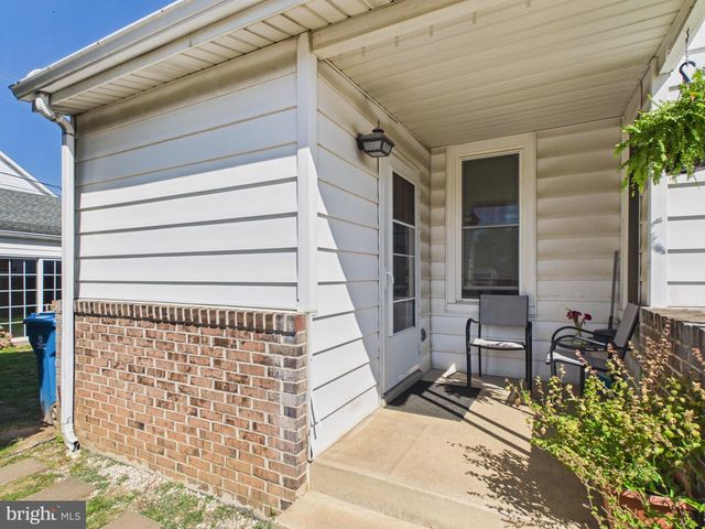 1357 W PHILADELPHIA ST, York, PA 17404