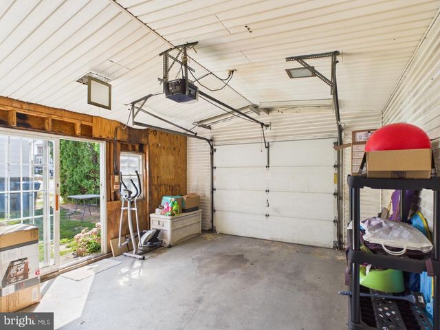 1357 W PHILADELPHIA ST, York, PA 17404