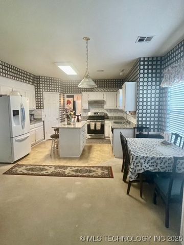 9203 E 87th Place, Tulsa, OK 74133