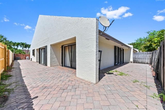 21757 Contado Road, Boca Raton, FL 33433