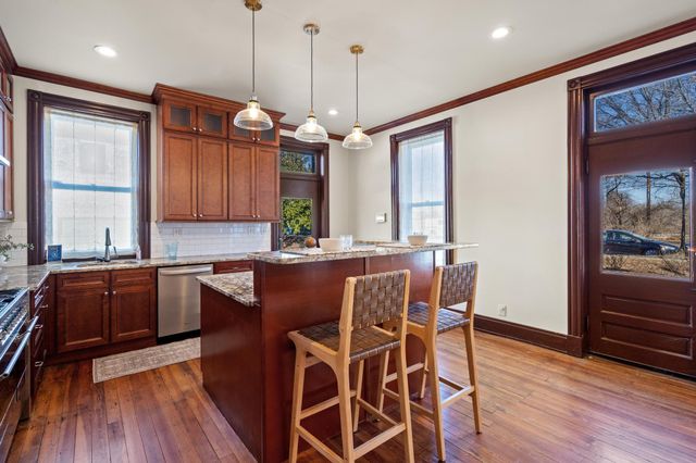 561 E 4th Street, Newport, KY 41071