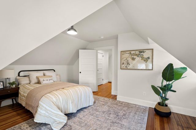 561 E 4th Street, Newport, KY 41071