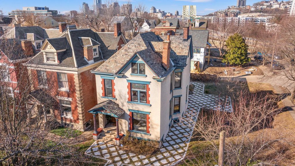 561 E 4th Street, Newport, KY 41071