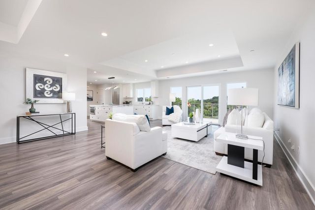 30 Calaveras Court, Hillsborough, CA 94010