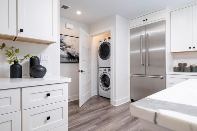 30 Calaveras Court, Hillsborough, CA 94010