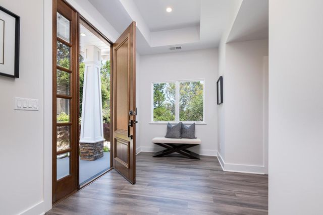 30 Calaveras Court, Hillsborough, CA 94010