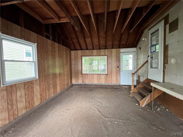 102 South Manor Drive, Manlius, NY 13057