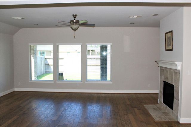 10025 Preserve Way, Conroe, TX 77385