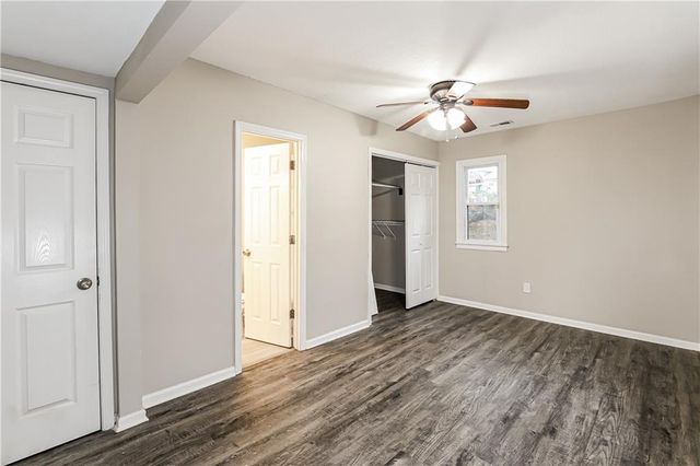 7933 N Jefferson Street, Kansas City, MO 64118