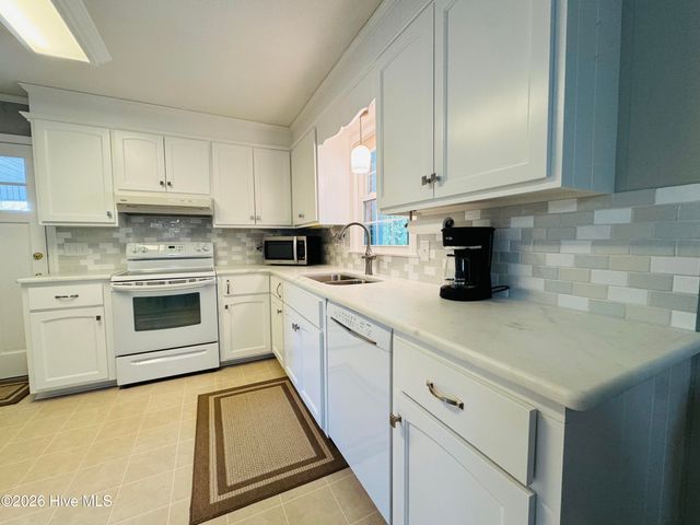 1814a Tryon Road, New Bern, NC 28560