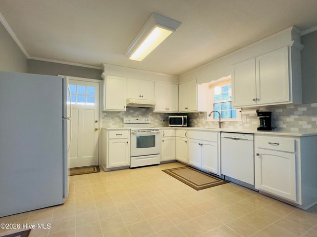 1814a Tryon Road, New Bern, NC 28560