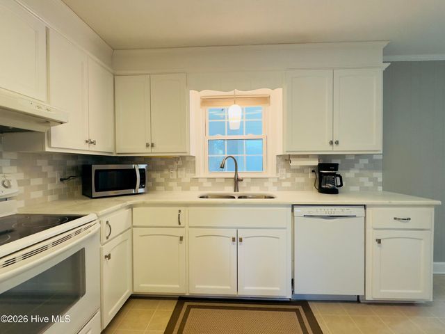 1814a Tryon Road, New Bern, NC 28560