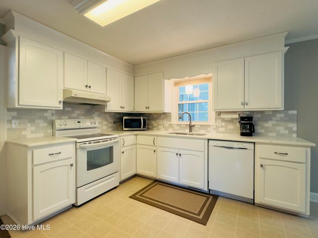 1814a Tryon Road, New Bern, NC 28560