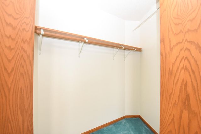 1807 33rd Street S, Moorhead, MN 56560