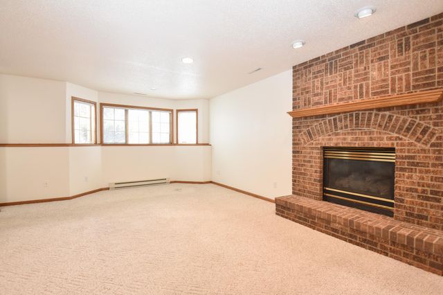 1807 33rd Street S, Moorhead, MN 56560