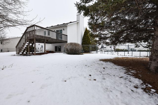 1807 33rd Street S, Moorhead, MN 56560