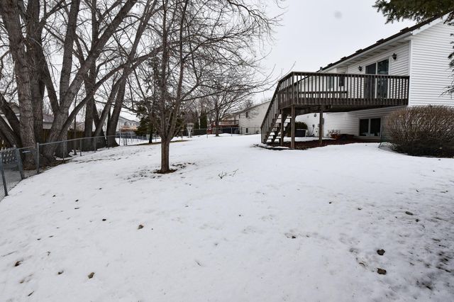 1807 33rd Street S, Moorhead, MN 56560