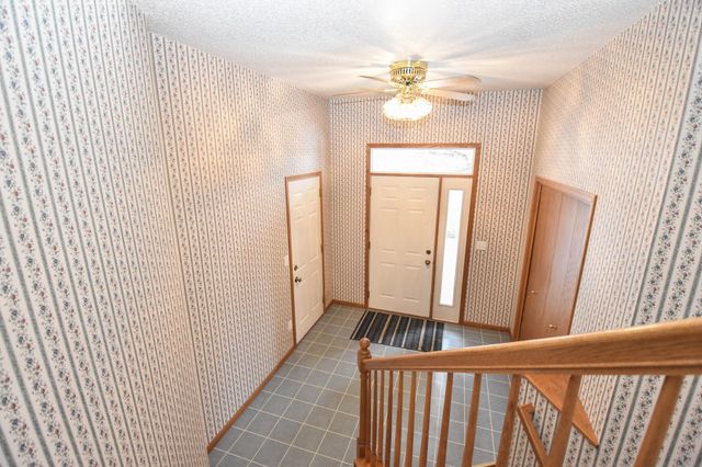 1807 33rd Street S, Moorhead, MN 56560