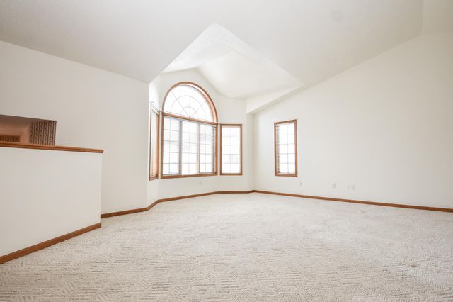 1807 33rd Street S, Moorhead, MN 56560