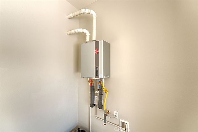 35719 McCarthy Street, Palm Desert, CA 92211