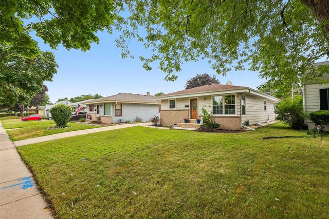 9807 W Morgan AVENUE, Milwaukee, WI 53228