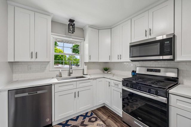 9807 W Morgan AVENUE, Milwaukee, WI 53228