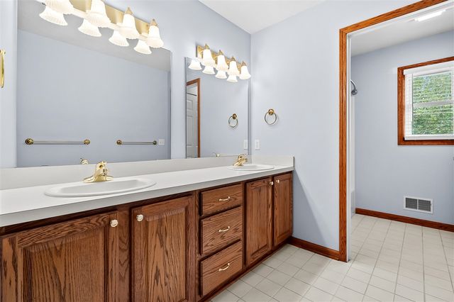 5105 Stone Oak Lane, Richland, MI 49083