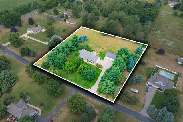 5105 Stone Oak Lane, Richland, MI 49083