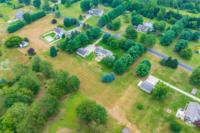 5105 Stone Oak Lane, Richland, MI 49083