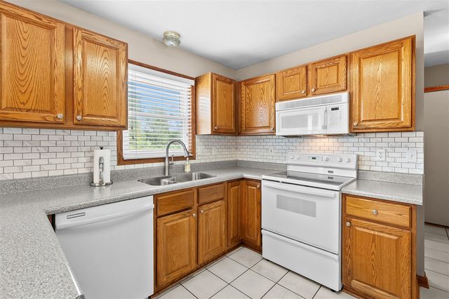 5105 Stone Oak Lane, Richland, MI 49083